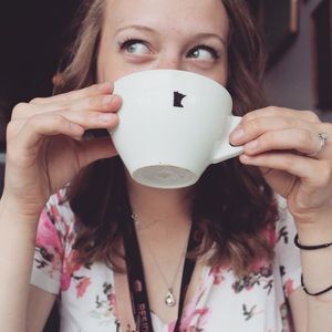 Meet your Posher, Nicole